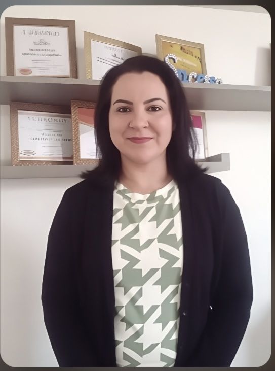 Cristiane Paulos , massoterapeuta em Carlos Barbosa, RS