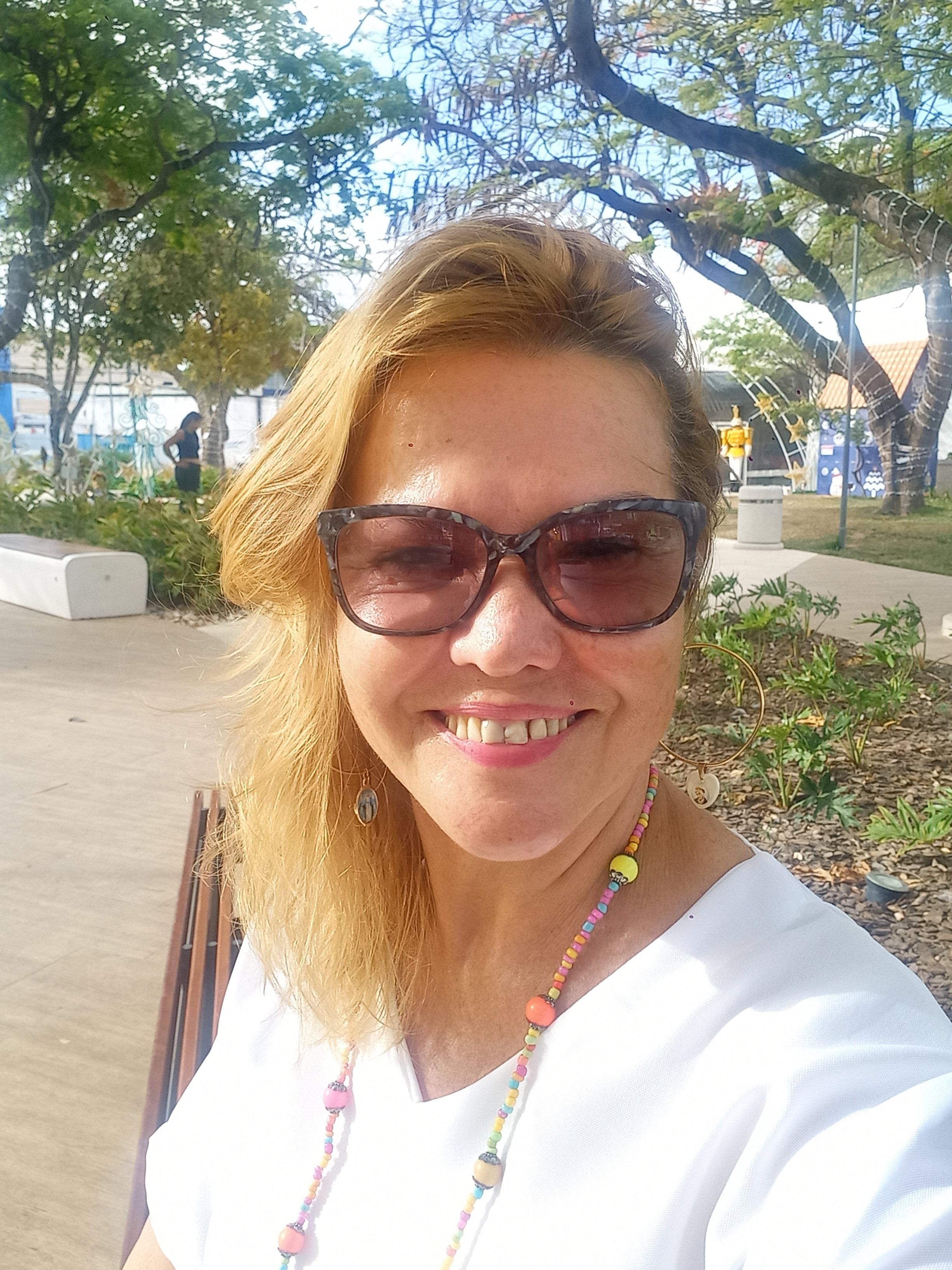 Vicentina José de Paiva , massoterapeuta em Maceió, AL