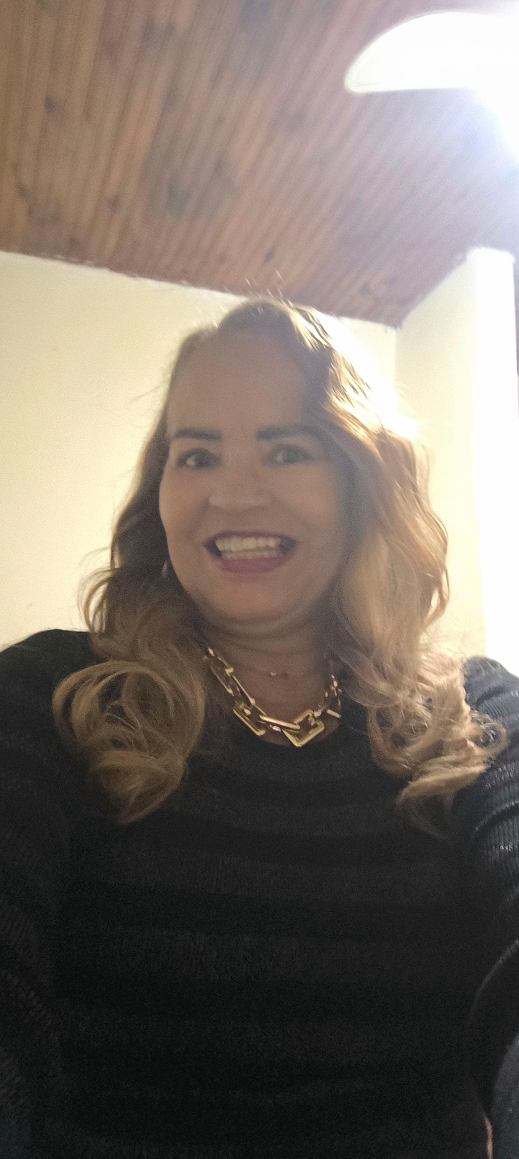 IOLANDA MARIA DE MÉLO SILVA, massoterapeuta em São José Da Coroa Grande, PE