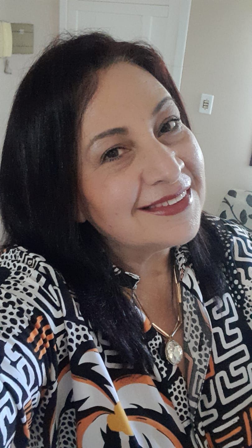 Cláudia vilanova, massoterapeuta em Canoas, RS