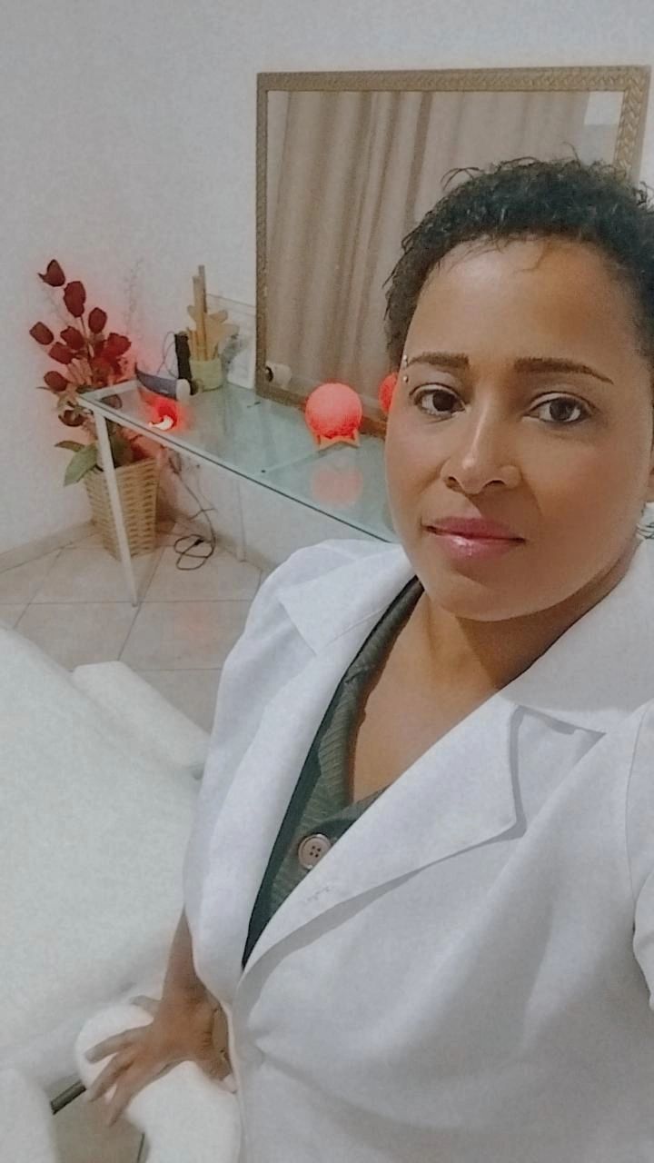 Marcela Faria , massoterapeuta em Rio de Janeiro, RJ