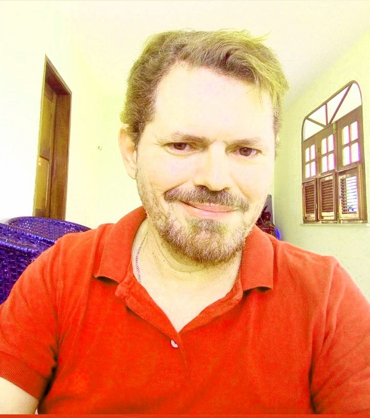 Lindenberg da Câmara Medeiros , massoterapeuta