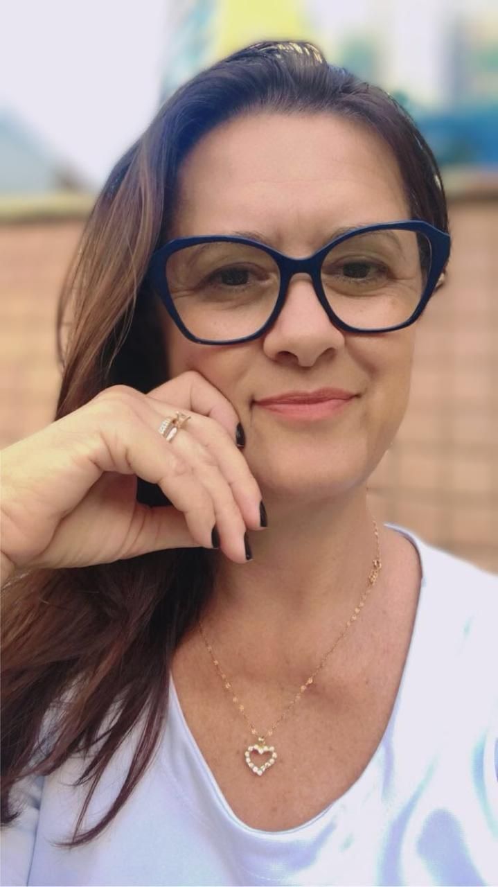 Luciana Rastelli , massoterapeuta em Salvador, BA
