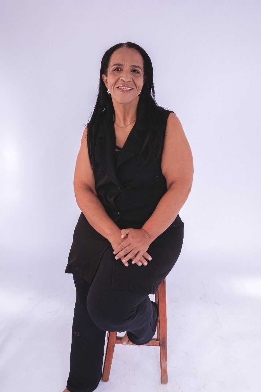 Maria lourdicelia vieira , massoterapeuta em Peçanha, MG