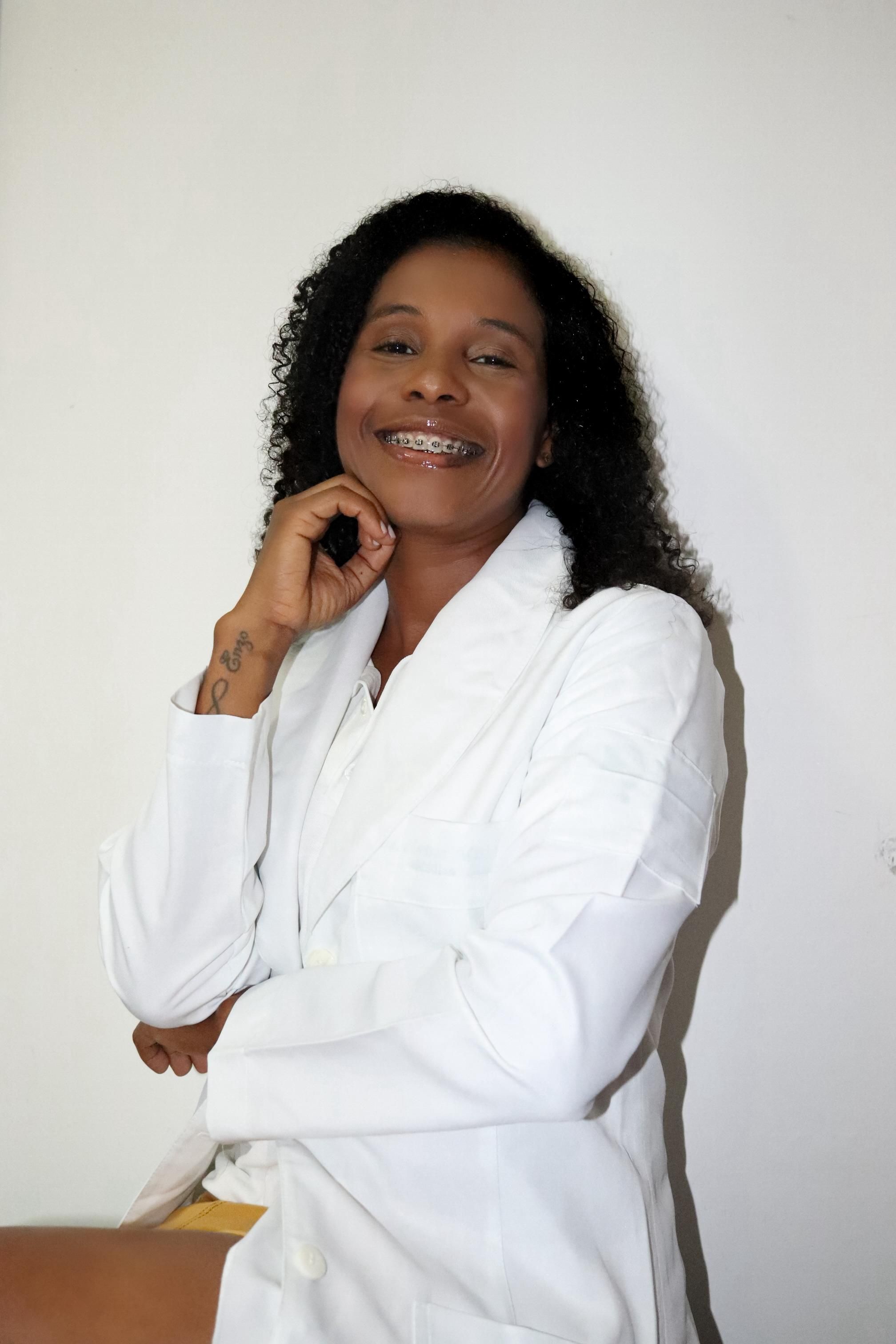 Izenilda Santos de Jesus , massoterapeuta em Salvador, BA