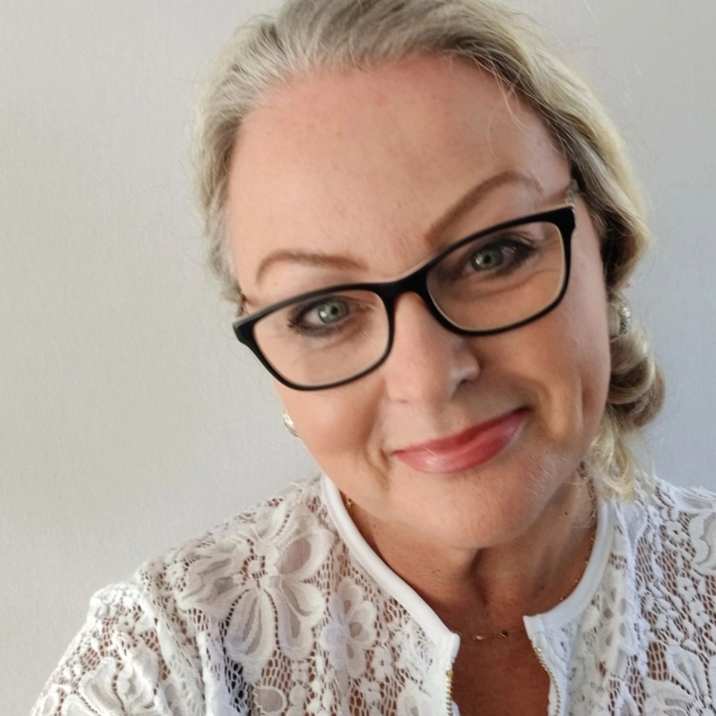 Débora Regina Walter Wanderley , massoterapeuta em Xangri-lá, RS
