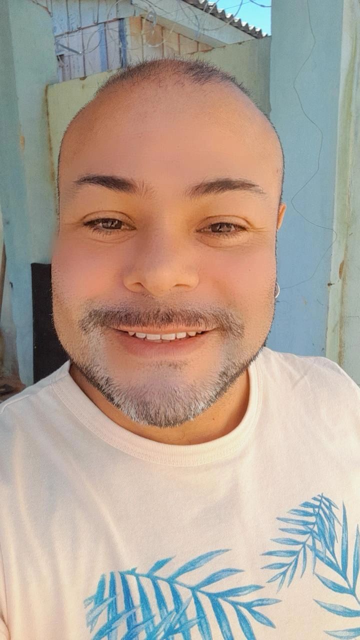 José Evandro Dos Santos Oliveira , massoterapeuta em Santiago, RS