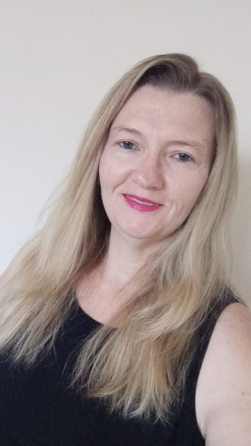 Roberta Graziele Hartmann , massoterapeuta em Limeira, SP