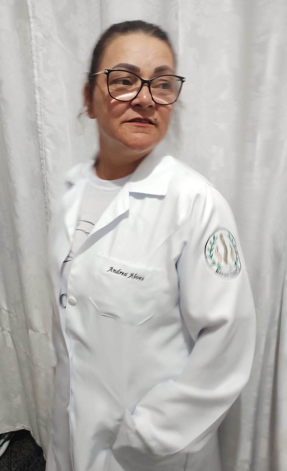 Andrea Alves, massoterapeuta em Itapecerica Da Serra, SP