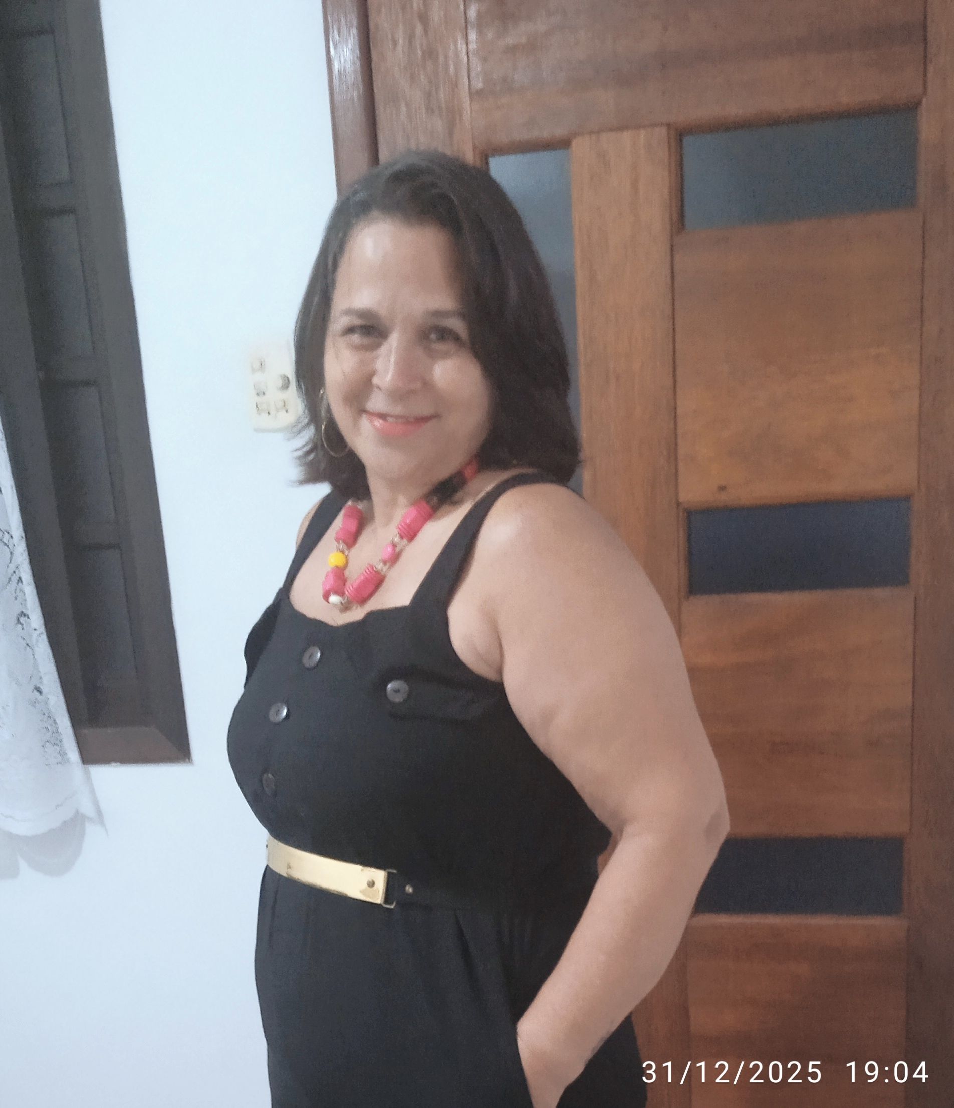 Naira Josiane Bussi , massoterapeuta em Taubaté, SP