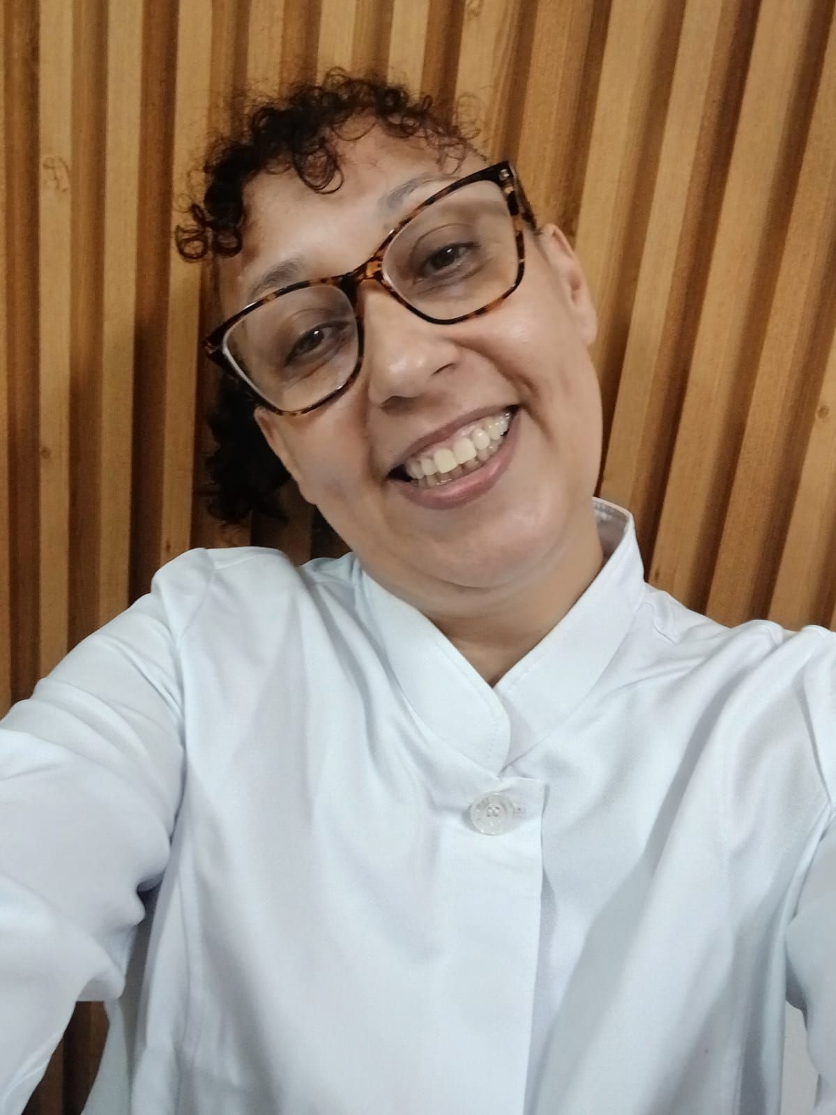 Cirlene Toledo , massoterapeuta em São José dos Campos, SP