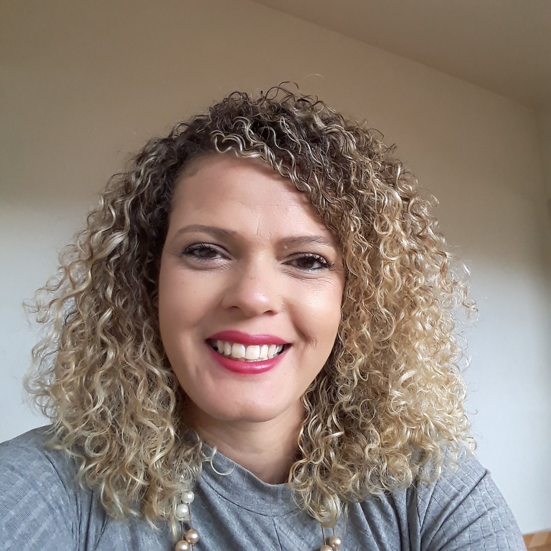 Helenice Alves de Morais, massoterapeuta em Belo Horizonte, MG