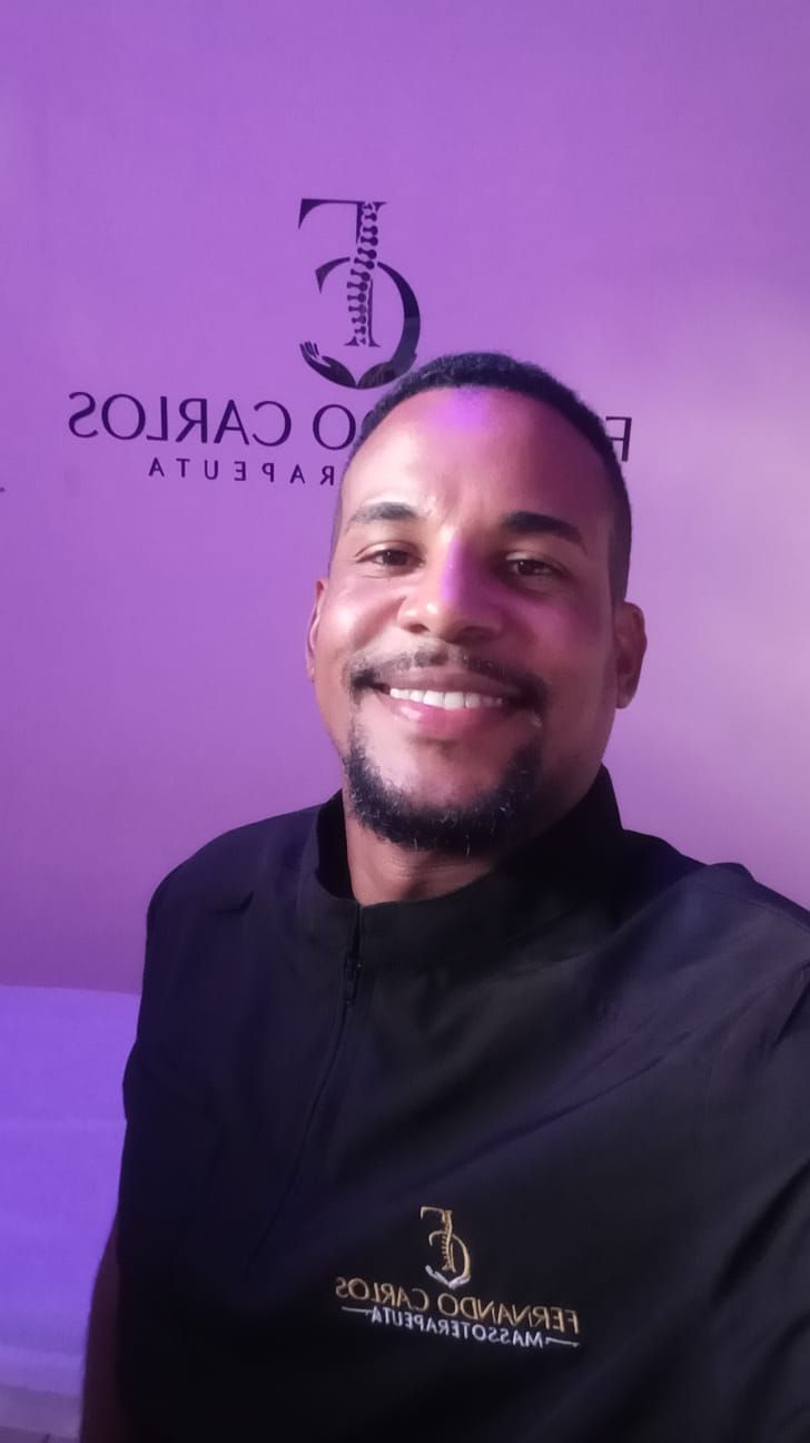Fernando Vilasboas, massoterapeuta em Ilhéus, BA