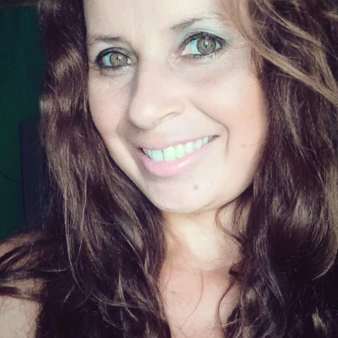 Nilva Maria Pires , massoterapeuta em Areado, MG