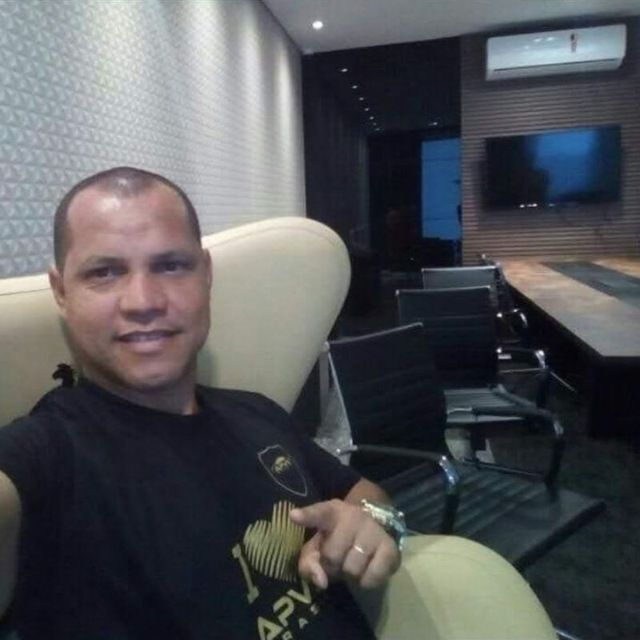 Jorge Luiz dos Santos Pinheiro , massoterapeuta em Saquarema, RJ