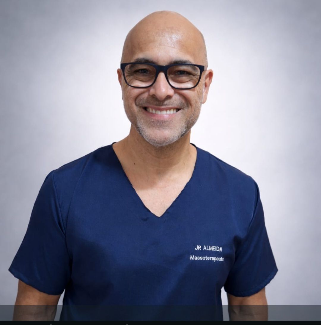 José Roberto de Almeida, massoterapeuta em Suzano, SP