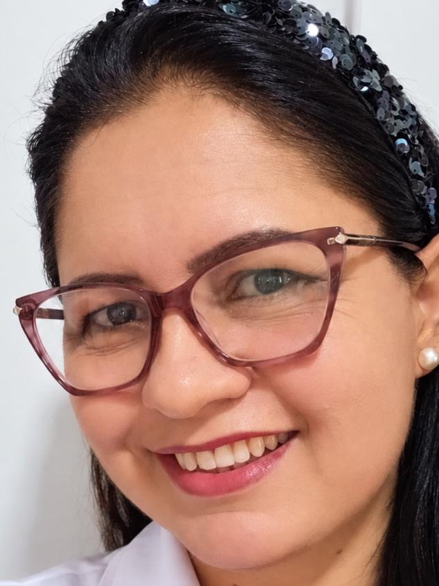 Jaqueline Moreira, massoterapeuta em Tarumirim, MG