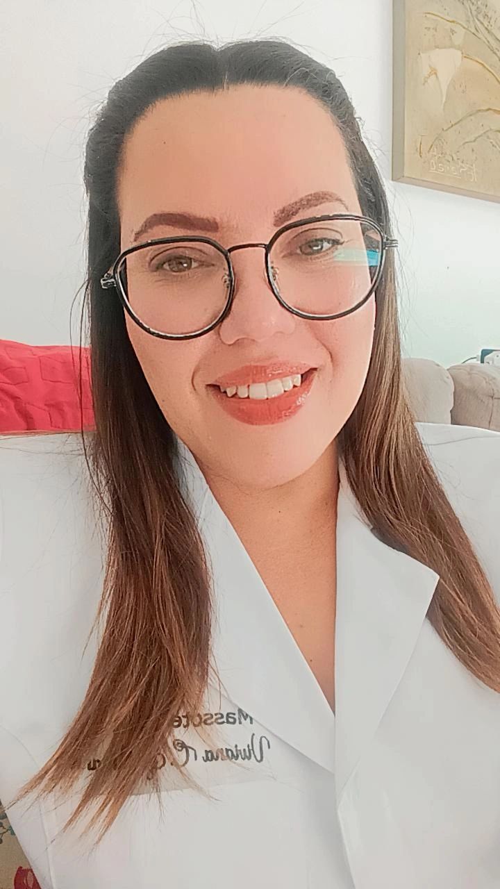 Viviana costa spethmann , massoterapeuta em Balneário Camboriú, SC