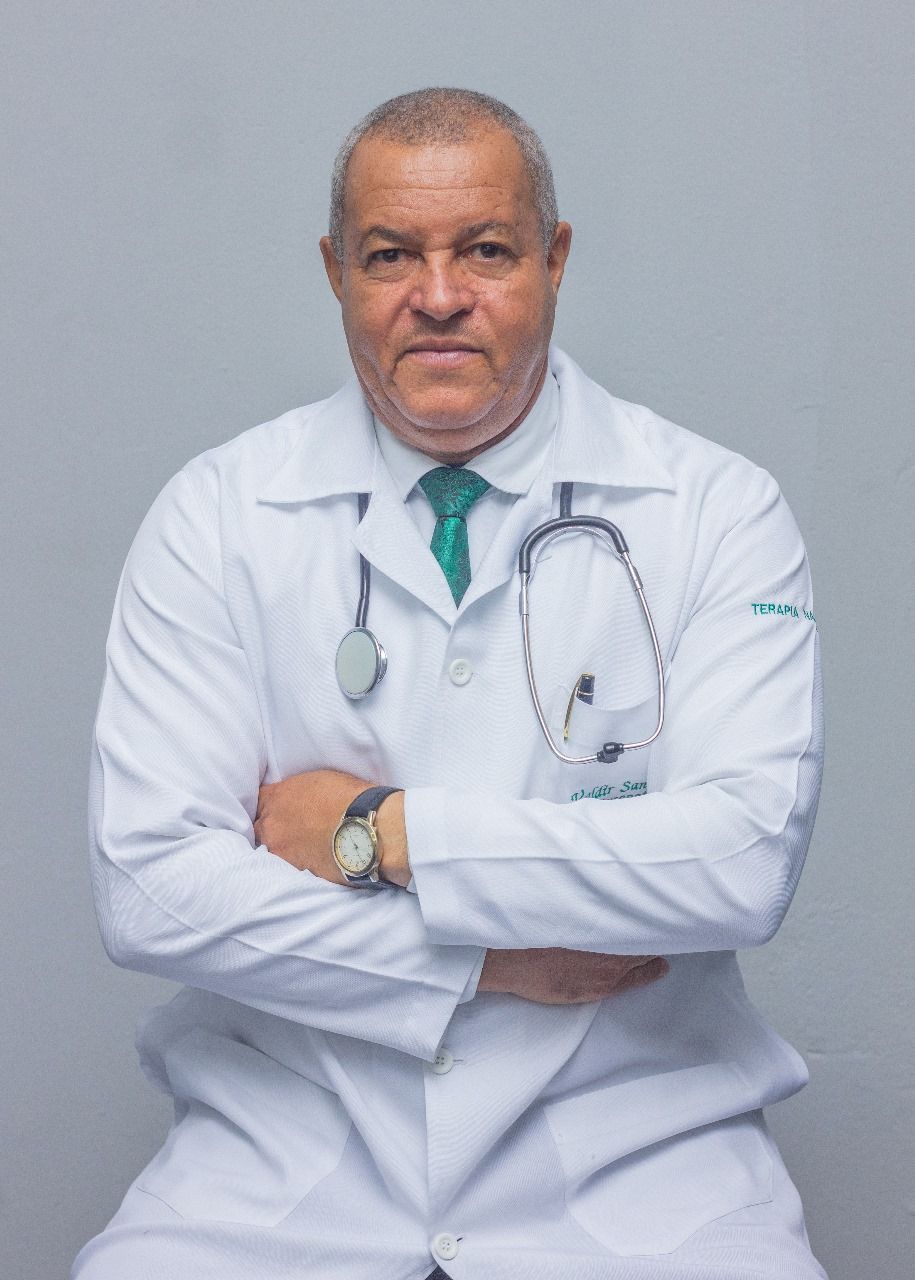 Valdir Santos de Oliveira , massoterapeuta em Jequié, BA