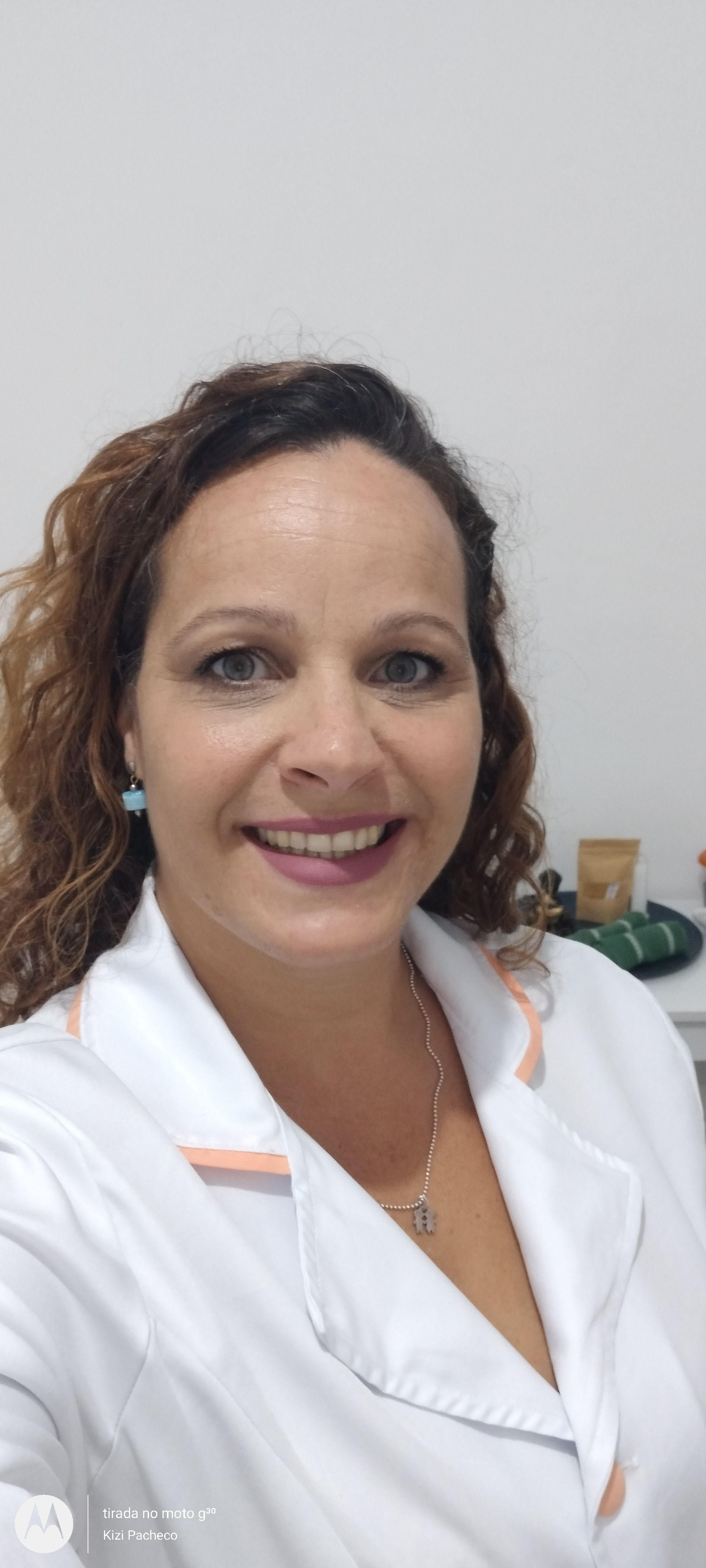 Kizi Pachêco, massoterapeuta em Rio Grande, RS