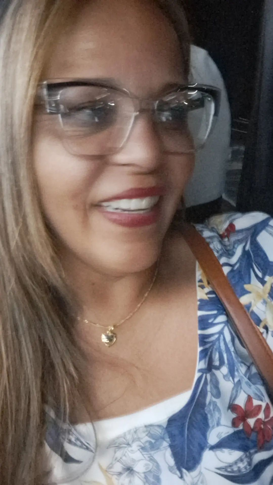 Elaine Silva , massoterapeuta em Castilho, SP