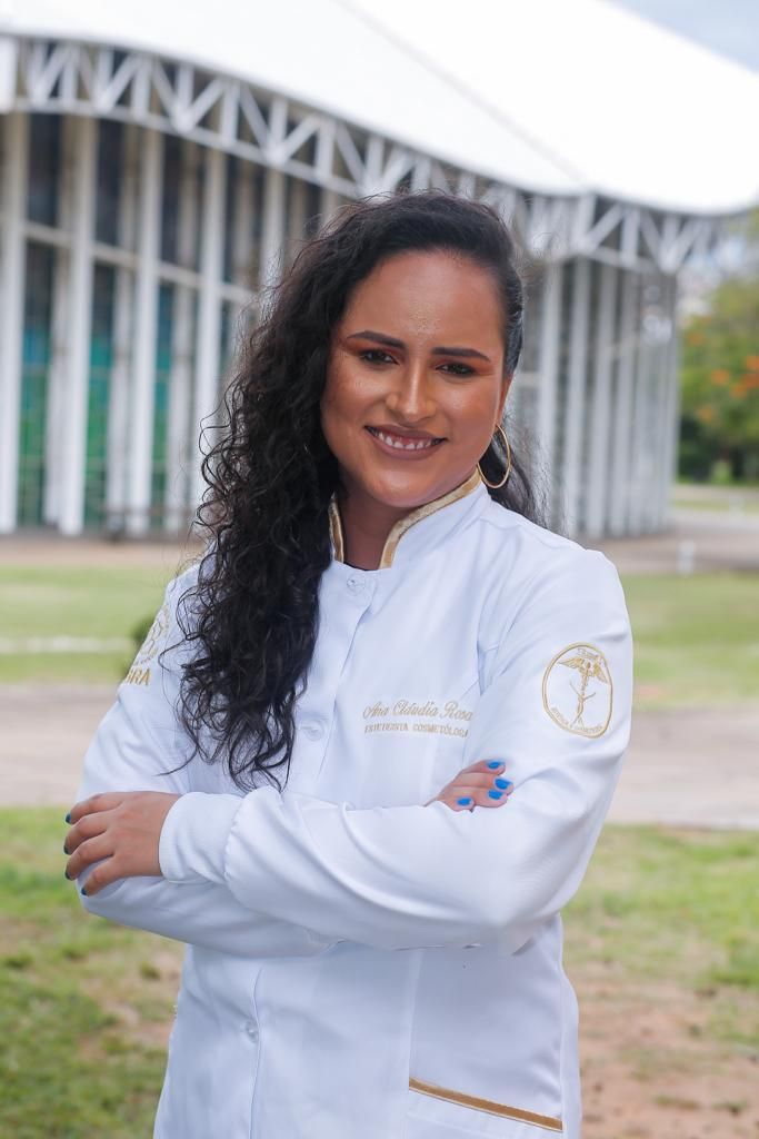 Ana Cláudia Rosa de Barros, massoterapeuta em Porto Alegre, RS