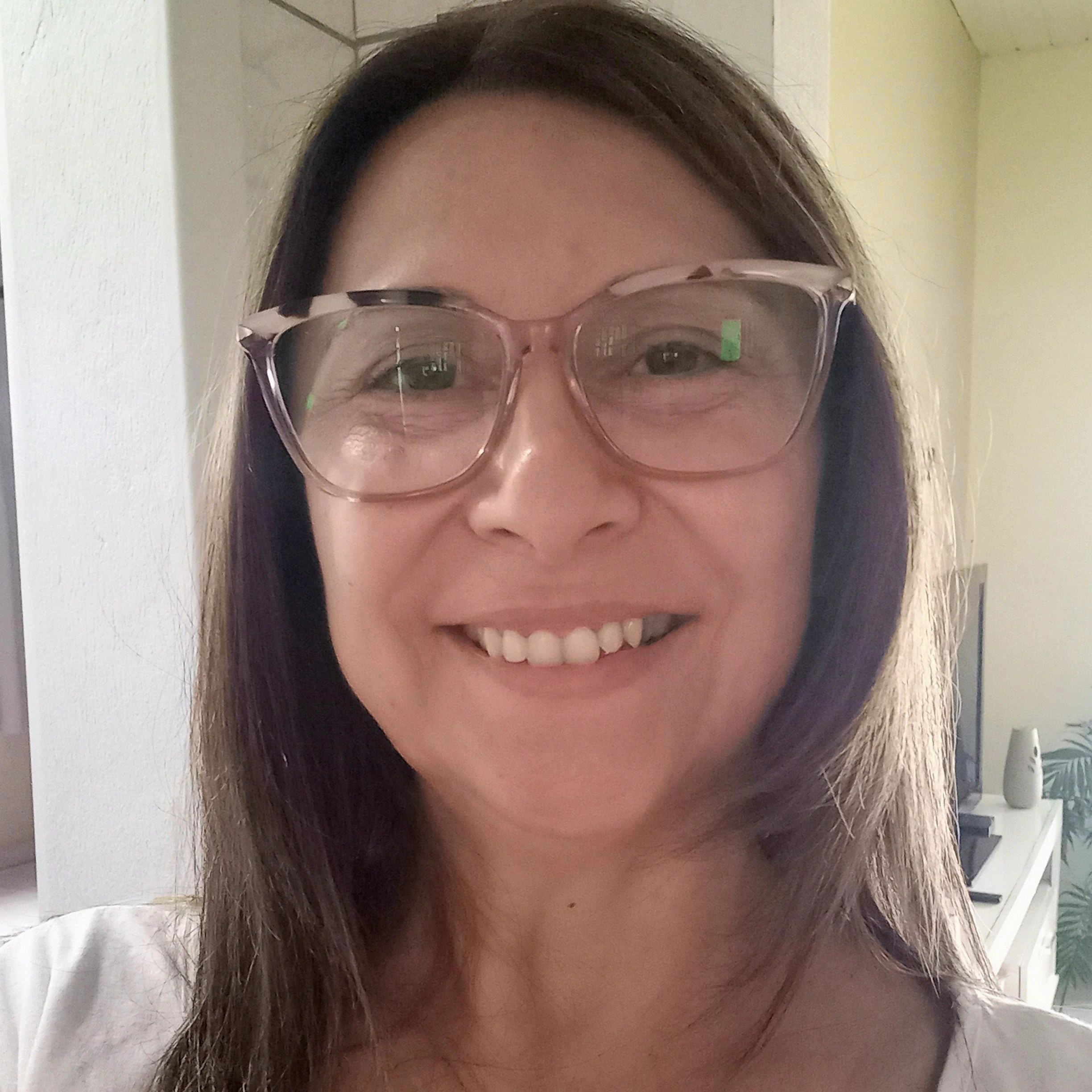 Joseani Falcão , massoterapeuta em Joinville, SC